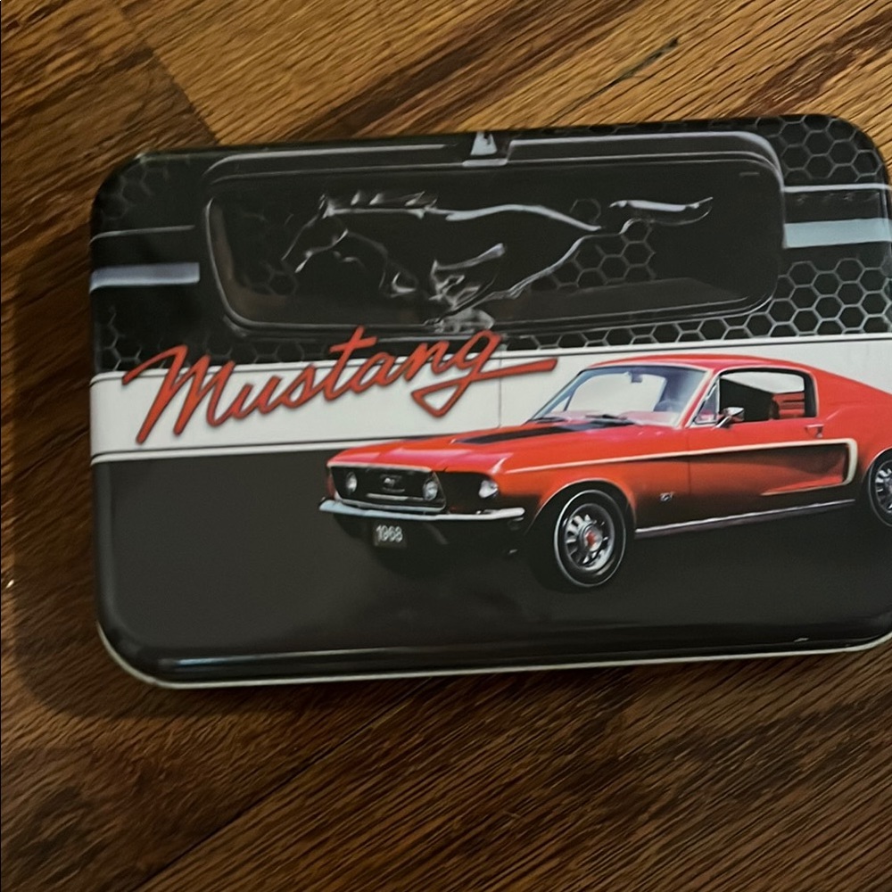 EUC 2013 Mustang Collectible Tin Box with two decks of cards